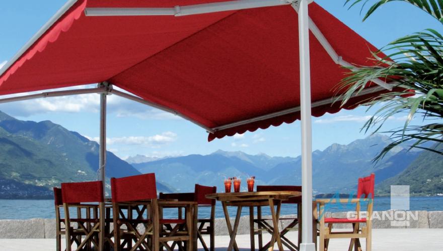 Stores doubles sur pieds