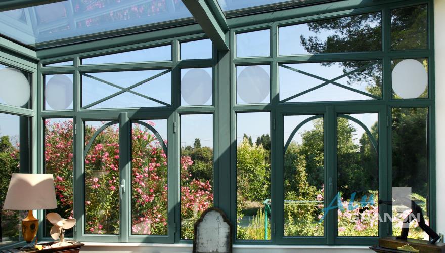 vérandas faites pour la ville et la campagne