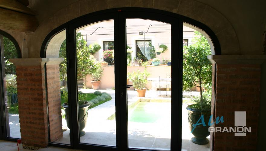 Fenêtres et portes cintrées