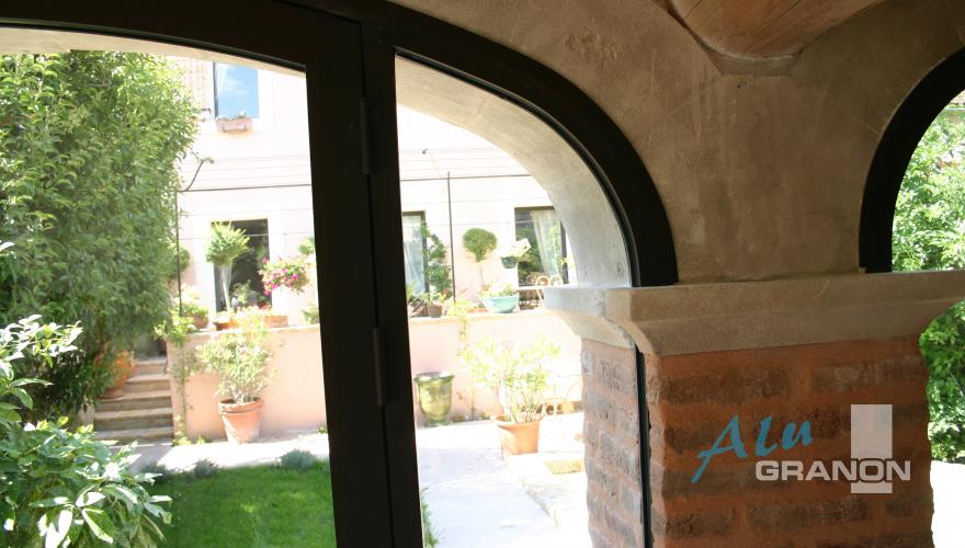 Fenêtres et portes cintrées